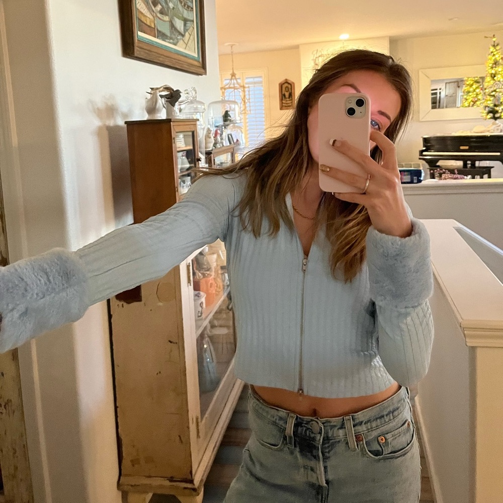 Fur Cuff/Collar Long Sleeve